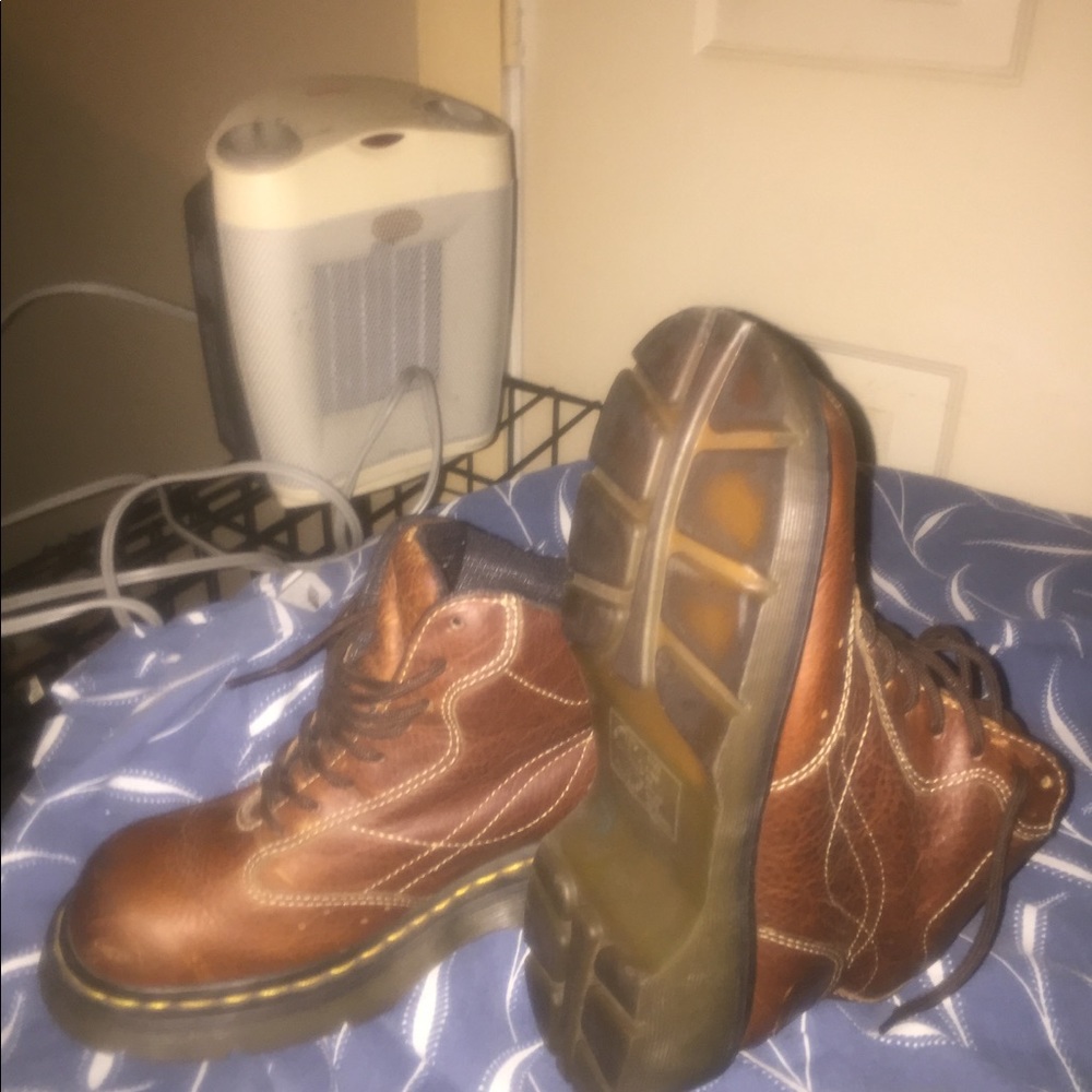Doc martens boots - Picture 2 of 4